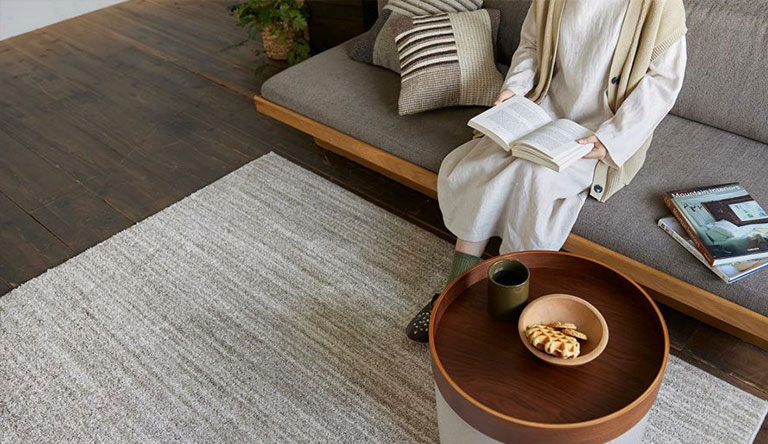 流行に左右されない柔らかな風合いのオーダーカーペット エクリュ