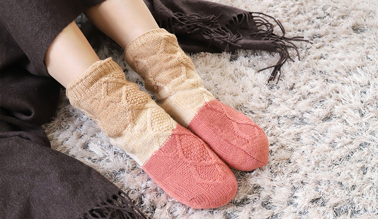 防寒対策でラグを敷く