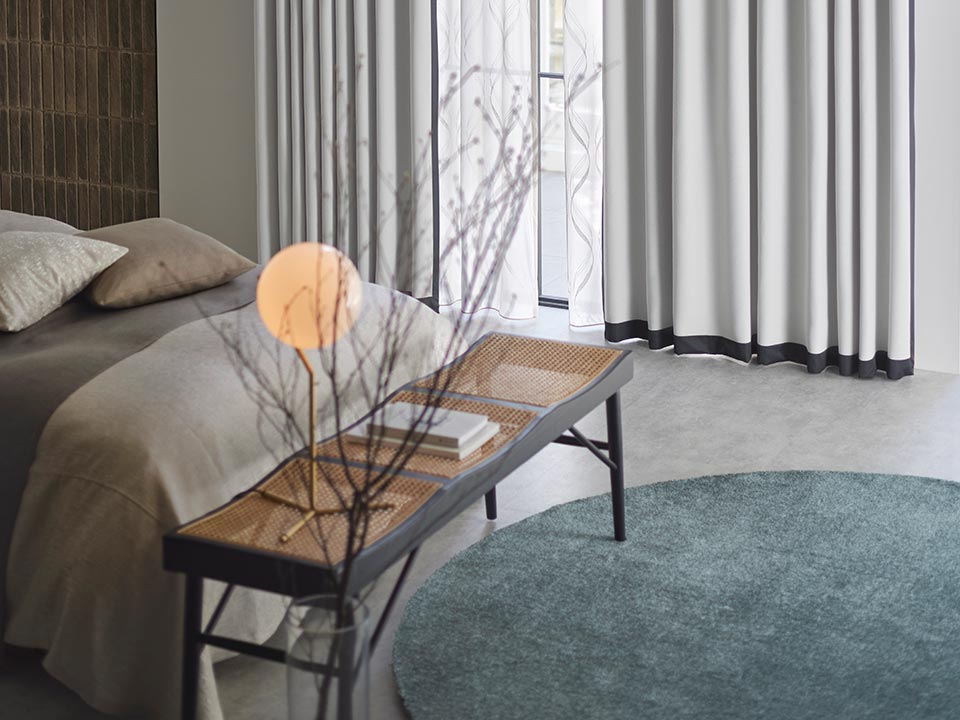 FAME 69.BLUE (GRAY)　心地よい触感が、穏やかなひとときを演出。
