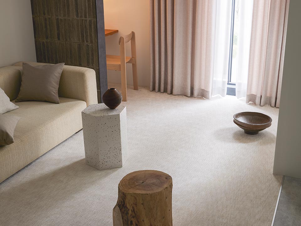 FELICO (1.IVORY)　色の陰影が、上品で穏やかな空間を演出。
