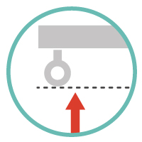 カーテンの高さはランナーの穴の下から